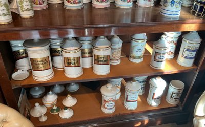Grands Choix De Pots A Pharmacie Anciens