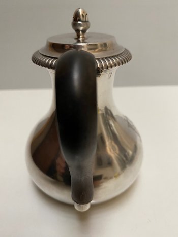 VASSOIO DA CAFFÈ IN ARGENTO MASSICCIO
