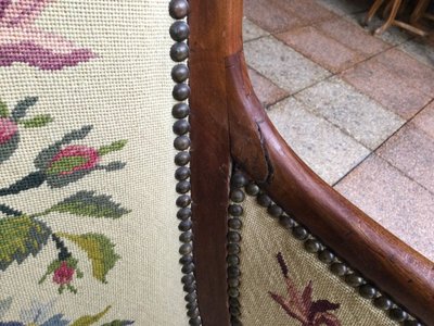 A Restoration Period "Gondola" Back Bergère In Mahogany
