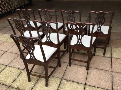 14 Chaises. ( 8 + 6 ) En Acajou Du XIXe Siècle