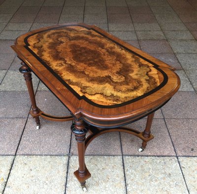 Une Table à écrire Ou Une Console-desserte  En Marqueterie