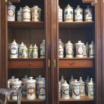 Nuova collezione di VASI DA FARMACIA ANTICA in porcellana e vetro.