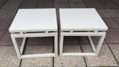 Deux Tables  Basses En Bois Laqué Couleur Ivoire Années 70
