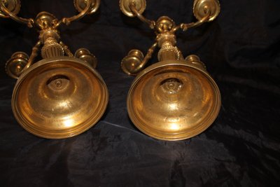 Coppia di candelabri in bronzo a 5 bracci in stile Luigi XVI, XIX secolo