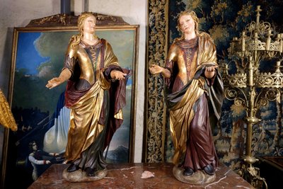 Coppia di fanciulle lignee policrome veneziane 