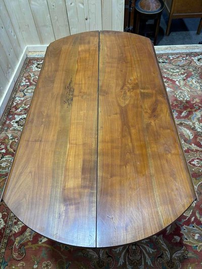 Table ovale en merisier 25 personnes 