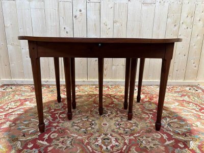 Table ovale en merisier 25 personnes 