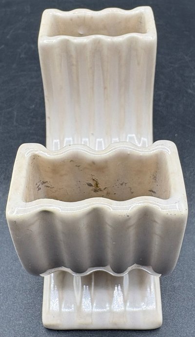 SMALL ROBJ VASE