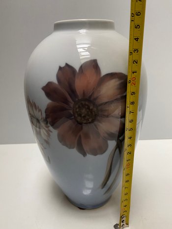 COPENHAGEN VASE CIRCA 1930-40