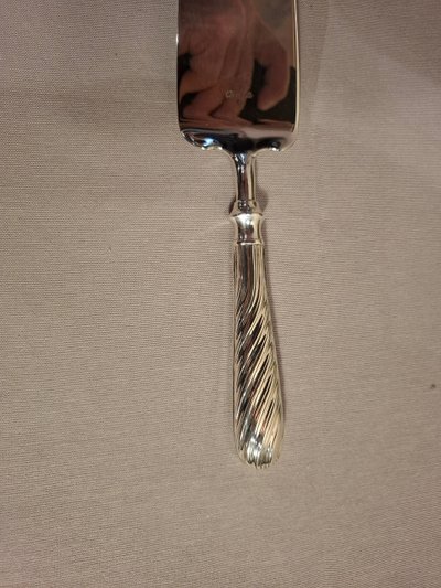 Christofle silver-plated cake server.