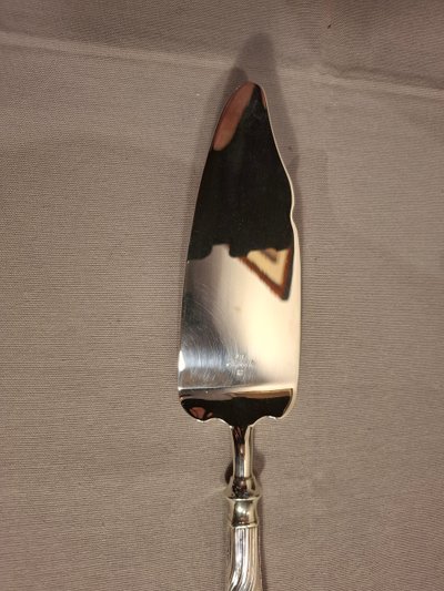 Christofle silver-plated cake server.