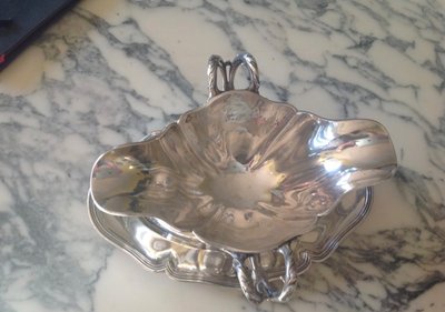 Saucière En Argent Massif De Forme Navette De Style Louis XV 