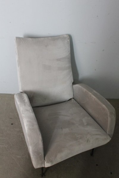 Mid Century 50s armchair “Gigi Radice” grey colour. Iron legs