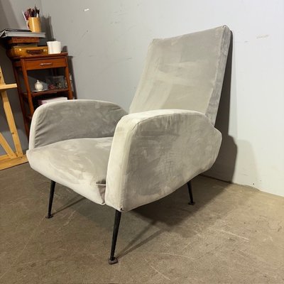Mid Century 50s armchair “Gigi Radice” grey colour. Iron legs