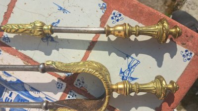 Set da camino in bronzo e ferro del XIX secolo