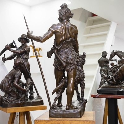 Scultura - Il cacciatore gallico, Marcel Debut (1865-1933) - Bronzo