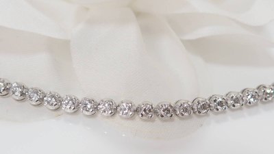 Bracciale fiume in oro bianco e diamanti 3 ct