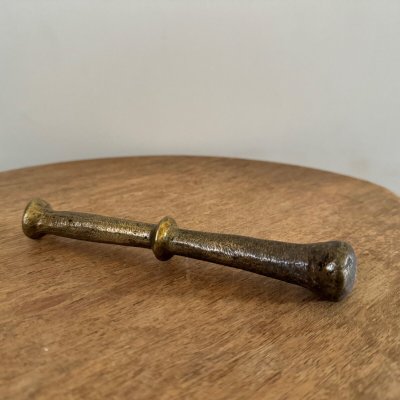 Mortier à ailettes et son pilon XVIIe en bronze
