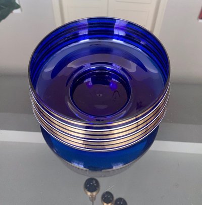 Decorative Bowl in Ultramarine Blue and Fine Gold Glass - Vintage