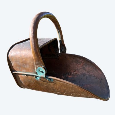Porte-seau à charbon en cuivre – XIXe siècle
