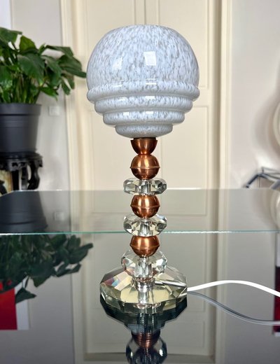 Lampe à Poser Art Déco En Cristal et Cuivre - Globe en Verre Clichy Blanc