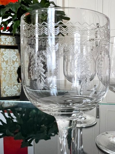 Service De Verres Soufflés Décorés d'Une Frise Gravée - XIXe Siècle