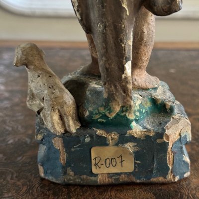 Statuette représentant un sujet religieux XVIIIe bois polychrome