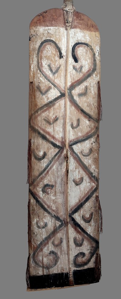 Großer polychromer Holzschild Asmat Iran Jaya, Wolmark Collection