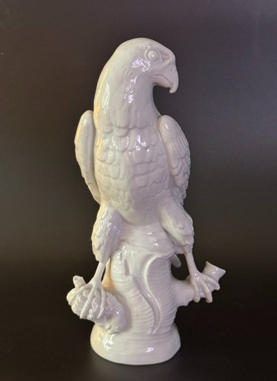 Berlin KPM Bird of Prey (Falcon) in porcelain H 24