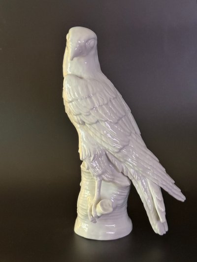 Berlin KPM Bird of Prey (Falcon) in porcelain H 24
