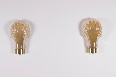 Pair of “shell” wall lights in Barovier Toso style.