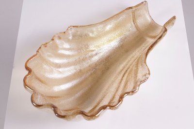 Pair of “shell” wall lights in Barovier Toso style.