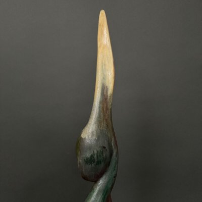 Sculpture en bois par Calin Hentea XXe femme à l'oiseau 