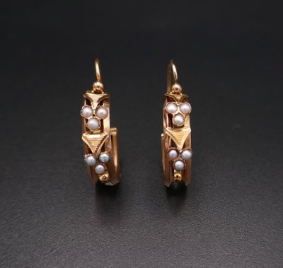 Orecchini creoli Napoleone III, perle pregiate, oro rosa 18 carati.