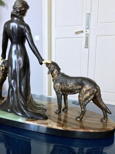 Scultura in marmo e onice regolata con criselefantino, firmata Limousin - Art Déco