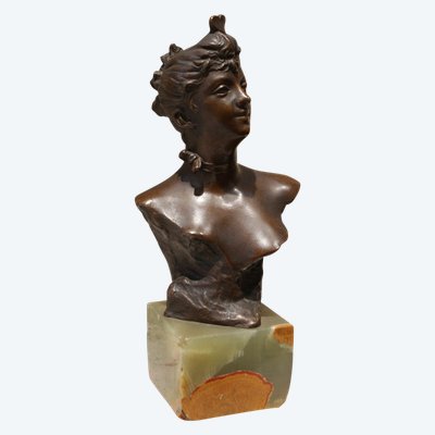 Scultura in bronzo Busto di donna con cuore e onice firmata Jean Garnier (1853-1930), circa 1900