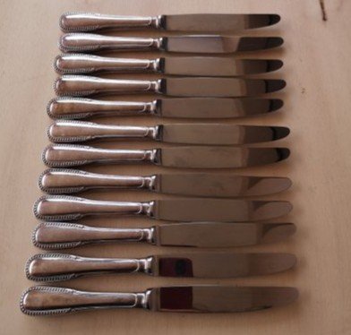 24 couteaux en métal argenté ERCUIS modèle Perles