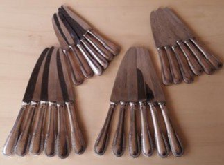 24 couteaux en métal argenté ERCUIS modèle Perles