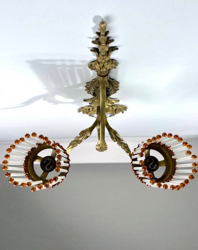 Lampada da parete in bronzo, porcellana e perle di vetro - Fine XIX inizio XX secolo