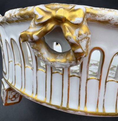 PORCELAIN PLANTER