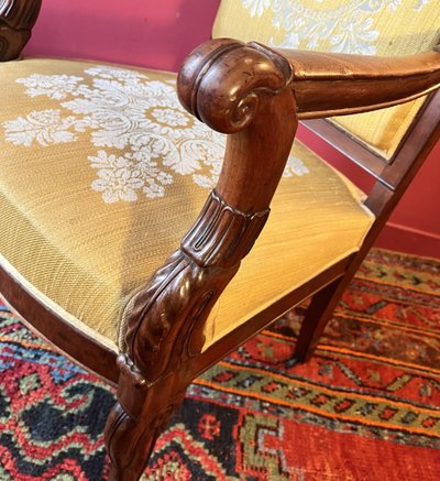 Paire de fauteuils en acajou, époque Charles X