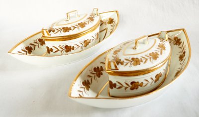 Beurrier en porcelaine de Paris d'époque Directoire fin XVIIIe dans le goût de Locré