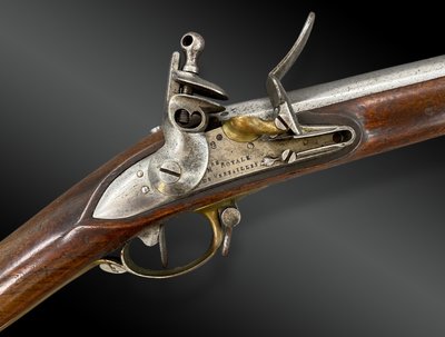 Rifle of the students of the Military Schools, M. de Versailles, model 1817 with its bayonet.