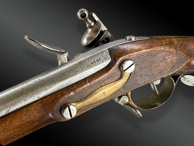Rifle of the students of the Military Schools, M. de Versailles, model 1817 with its bayonet.