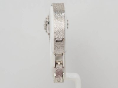 Montre Omega en or blanc et diamants