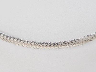 Collana omega in oro bianco
