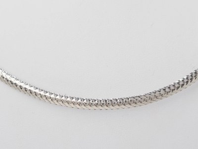 Collana omega in oro bianco