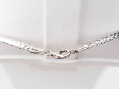 Collana omega in oro bianco