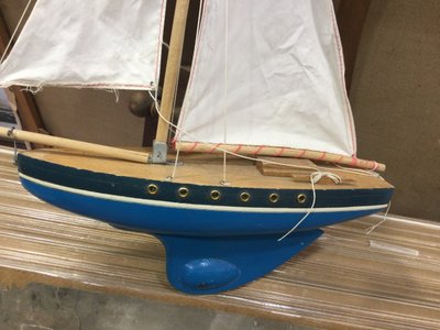 Teichboot Tirot