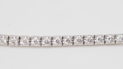 Bracelet rivière en or blanc et diamants 4cts